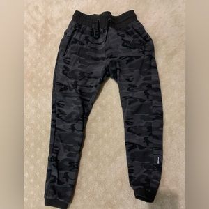 ASRV joggers - Camo - Size Medium